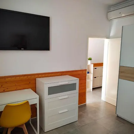 Apartamento Tranquilo A 30 Metros De La Playa